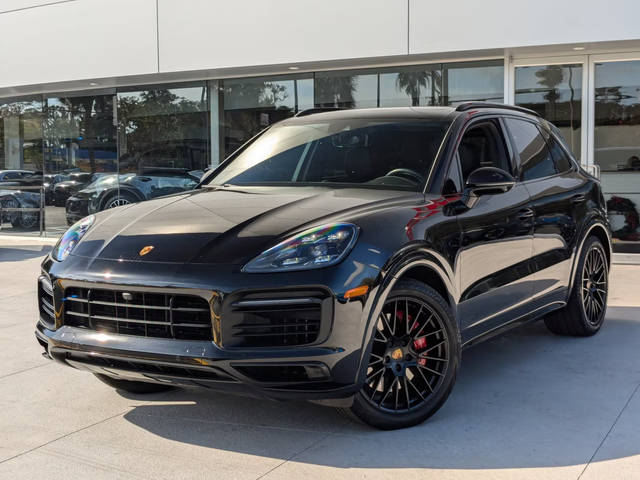 2021 Porsche Cayenne GTS AWD photo