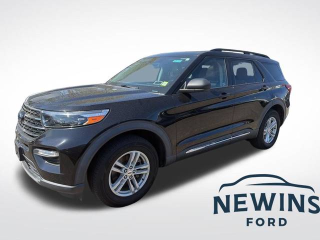 2021 Ford Explorer XLT 4WD photo