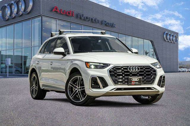 2021 Audi Q5 Premium Plus AWD photo