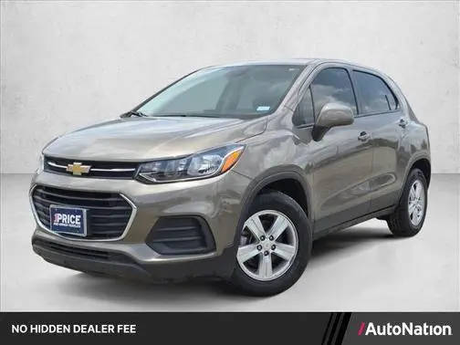 2021 Chevrolet Trax LS FWD photo