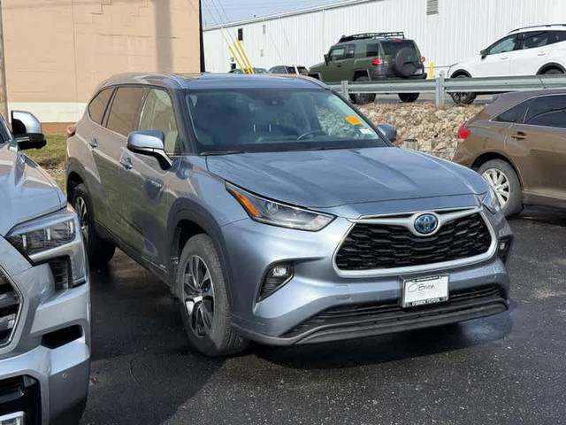 2021 Toyota Highlander Hybrid XLE AWD photo