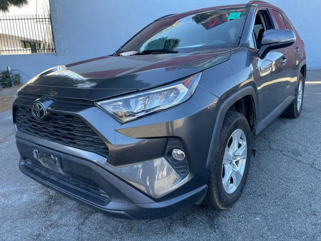 2021 Toyota RAV4 XLE FWD photo