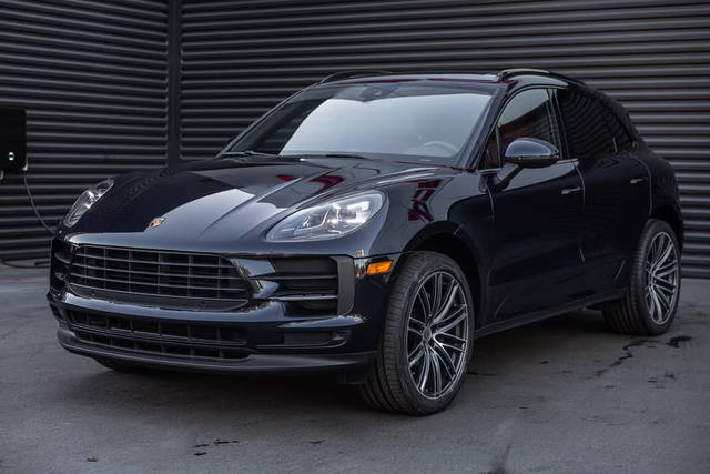 2021 Porsche Macan S AWD photo