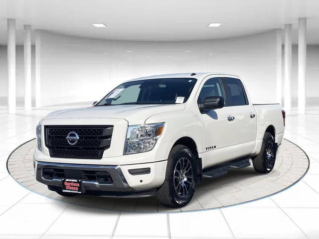 2021 Nissan Titan SV RWD photo