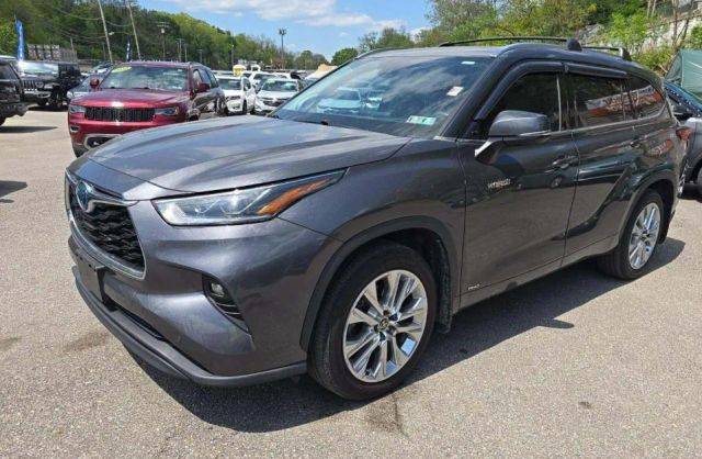 2021 Toyota Highlander Hybrid Limited AWD photo