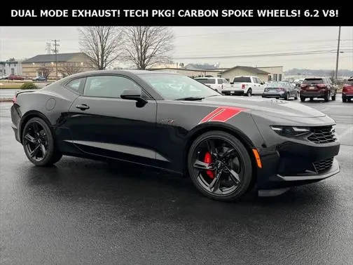 2021 Chevrolet Camaro LT1 RWD photo