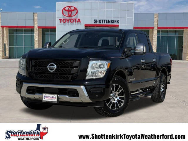 2021 Nissan Titan SV 4WD photo