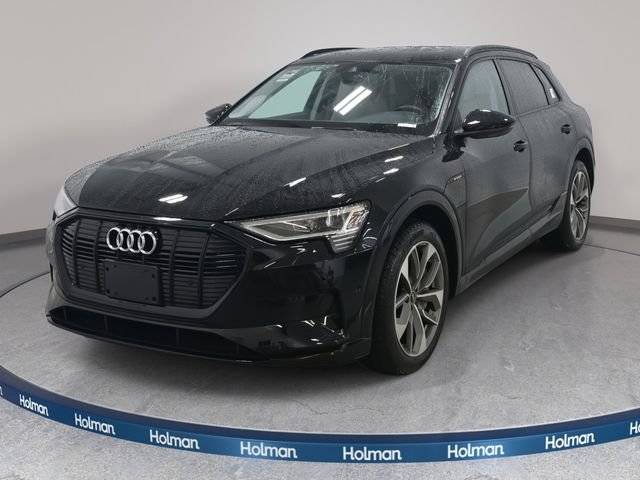 2021 Audi e-tron Premium Plus AWD photo