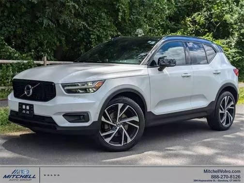 2021 Volvo XC40 R-Design AWD photo