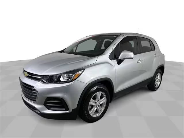 2021 Chevrolet Trax LS FWD photo