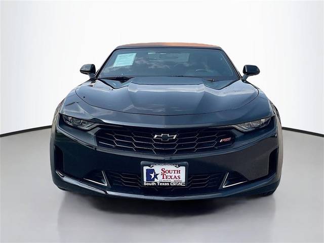 2021 Chevrolet Camaro 2LT RWD photo