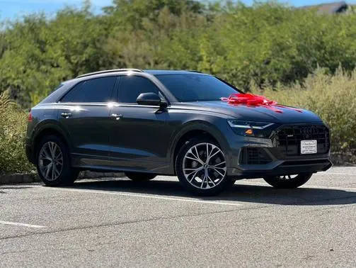 2021 Audi Q8 Premium AWD photo