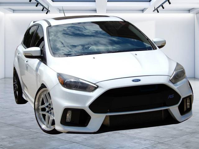 2017 Ford Focus RS AWD photo