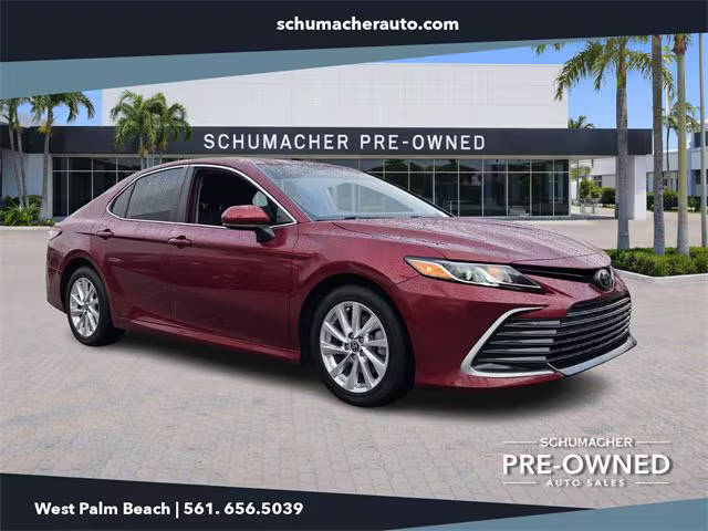 2021 Toyota Camry LE FWD photo