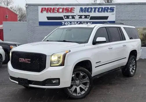 2016 GMC Yukon XL Denali 4WD photo