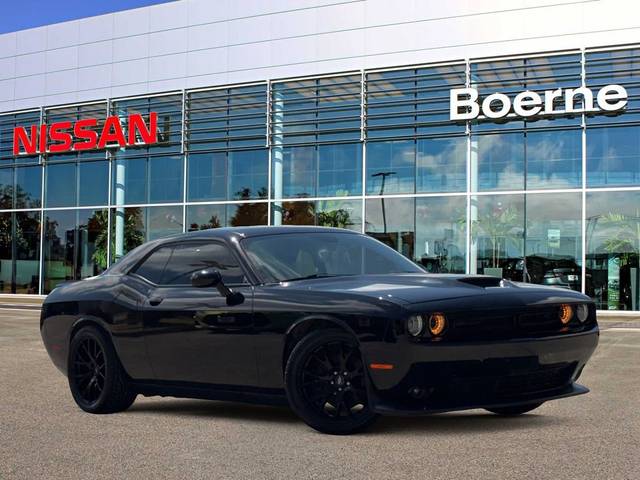 2020 Dodge Challenger R/T RWD photo