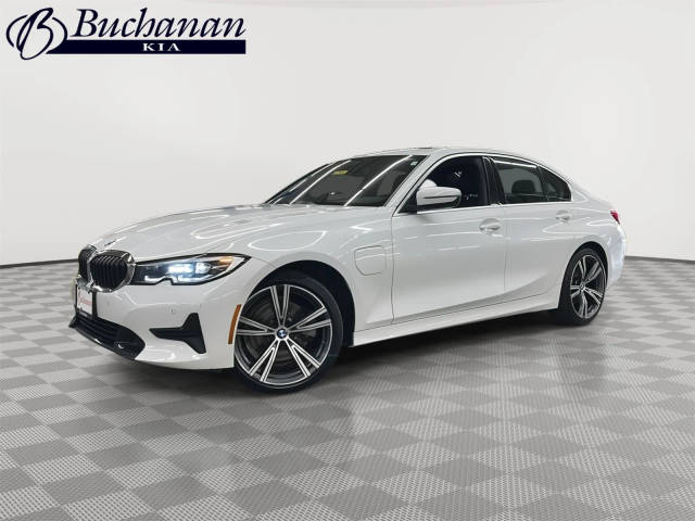 2021 BMW 3 Series 330e xDrive AWD photo