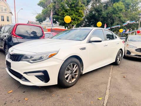 2020 Kia Optima LX FWD photo