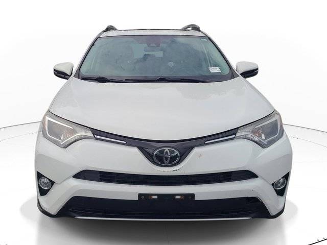 2017 Toyota RAV4 XLE AWD photo