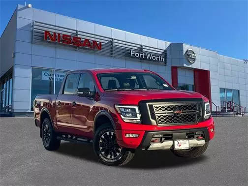 2021 Nissan Titan PRO-4X 4WD photo