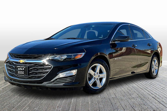 2021 Chevrolet Malibu LS FWD photo