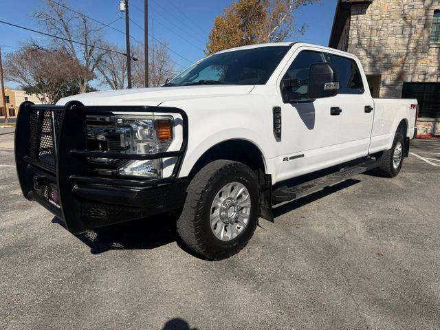 2020 Ford F-350 Super Duty XLT 4WD photo