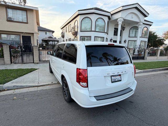 2015 Dodge Grand Caravan SE FWD photo
