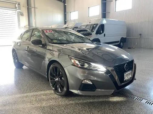 2020 Nissan Altima 2.5 SR AWD photo