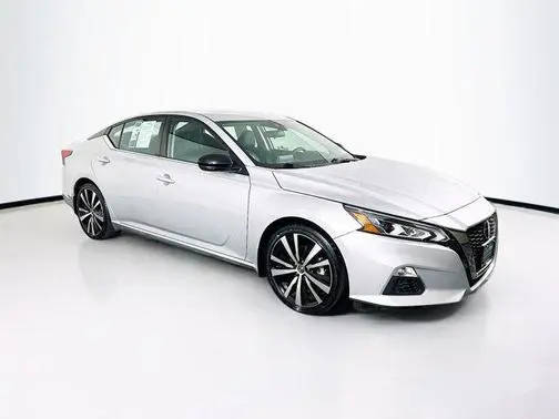 2021 Nissan Altima 2.5 SR FWD photo