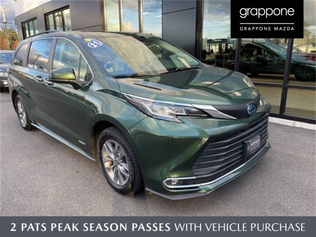 2021 Toyota Sienna XLE AWD photo