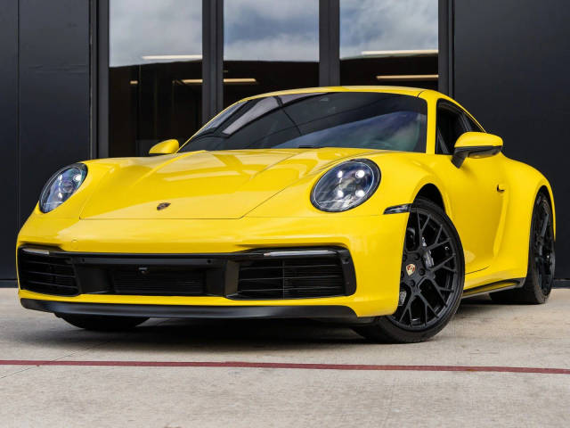 2021 Porsche 911 Carrera RWD photo