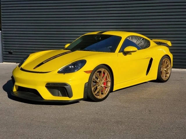 2021 Porsche Cayman GT4 RWD photo