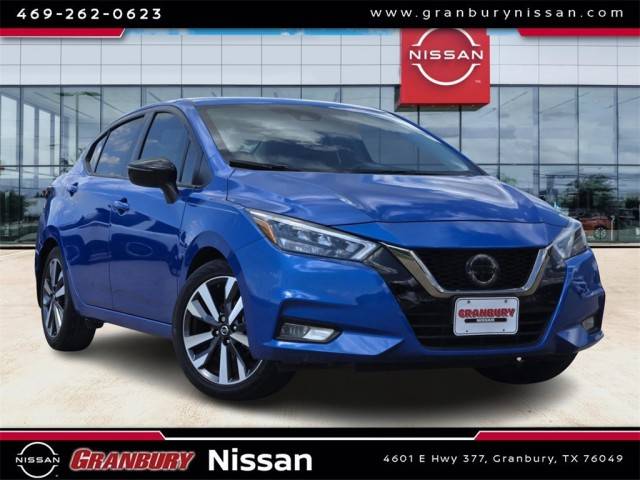 2021 Nissan Versa SR FWD photo