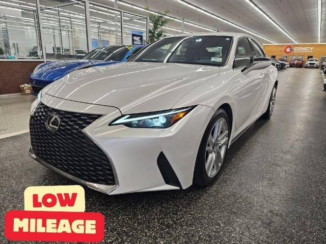 2021 Lexus IS IS 300 RWD photo