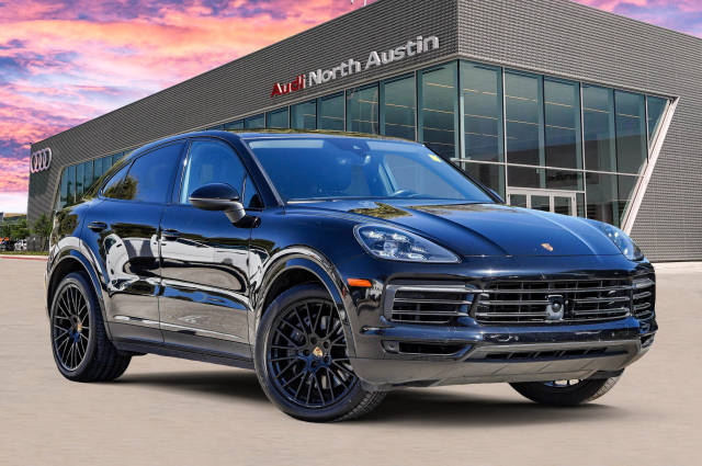 2021 Porsche Cayenne Coupe  AWD photo