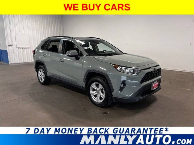2021 Toyota RAV4 XLE FWD photo