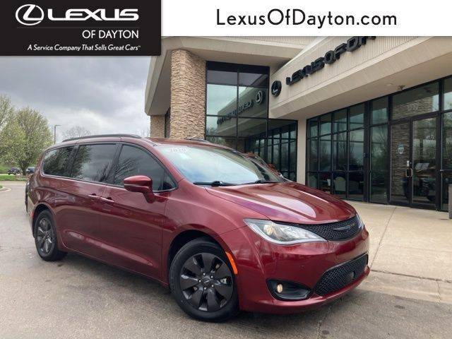 2020 Chrysler Pacifica Minivan Hybrid Limited FWD photo