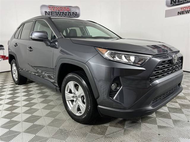 2021 Toyota RAV4 XLE FWD photo