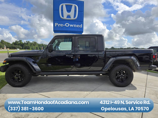 2021 Jeep Gladiator Willys Sport 4WD photo