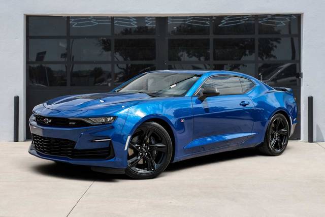 2021 Chevrolet Camaro 1SS RWD photo