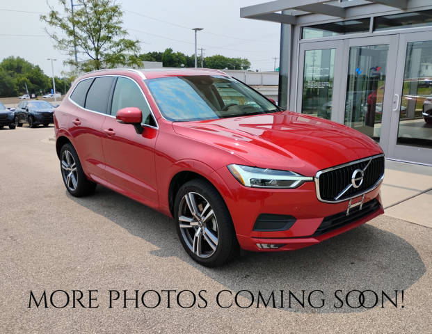 2021 Volvo XC60 Momentum AWD photo