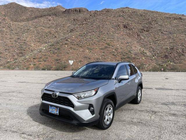 2021 Toyota RAV4 XLE FWD photo