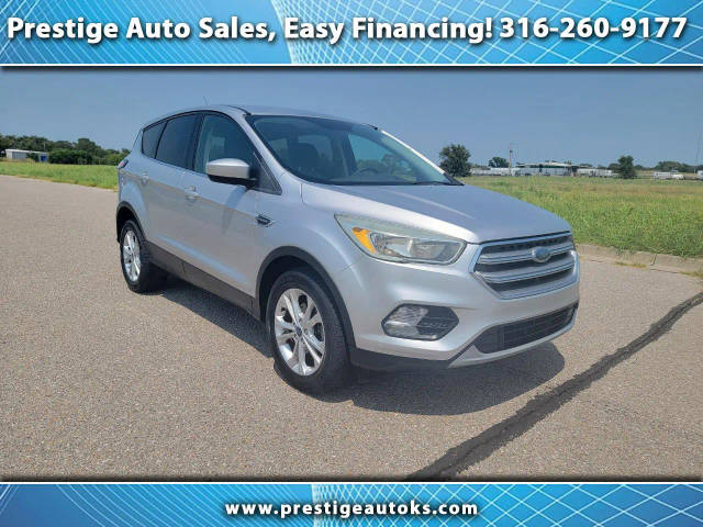 2017 Ford Escape SE FWD photo