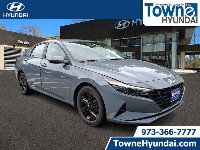 2021 Hyundai Elantra SEL FWD photo