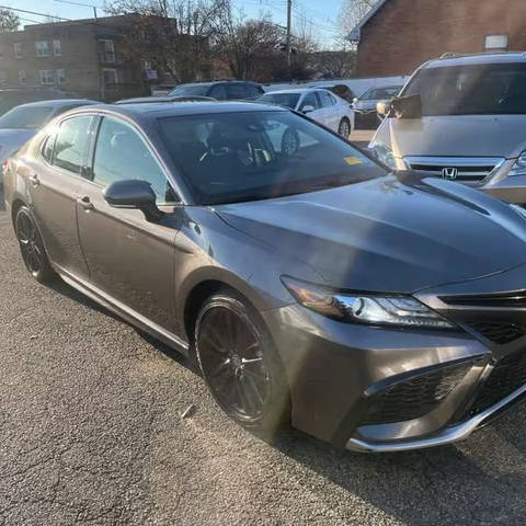 2021 Toyota Camry XSE FWD photo