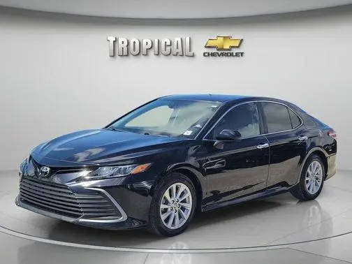 2021 Toyota Camry LE FWD photo