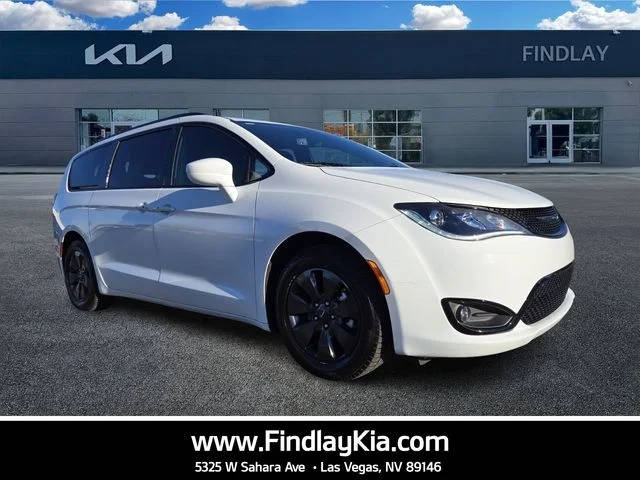 2020 Chrysler Pacifica Minivan Hybrid Touring L FWD photo