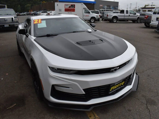 2021 Chevrolet Camaro 1SS RWD photo