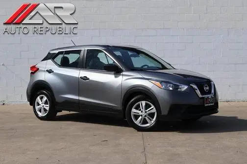 2020 Nissan Kicks S FWD photo