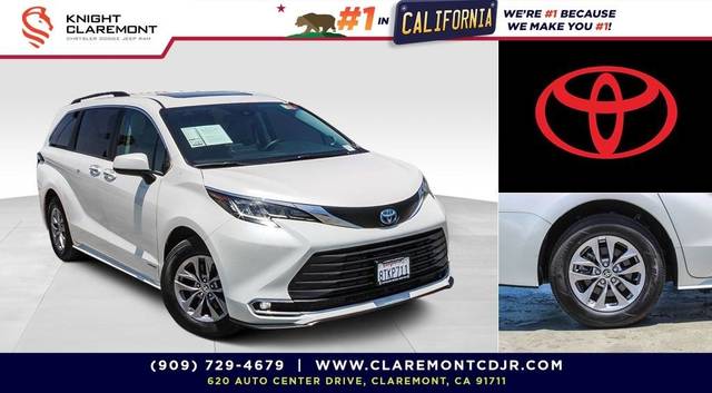 2021 Toyota Sienna XLE FWD photo